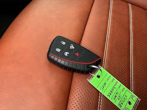 Used 2024 GMC Sierra 1500 Denali Ultimate image 13