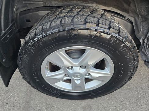 Used 2008 Toyota Land Cruiser image 35