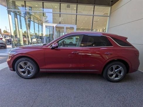 Used 2026 Genesis GV70 2.5T Select AWD/4WD image 2