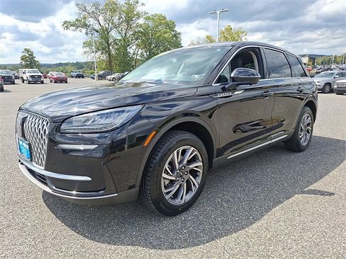 Certified 2023 Lincoln Corsair AWD w/ Equipment Group 101A image 4