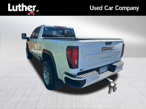 Used 2022 GMC Sierra 2500 Denali AWD/4WD image 1