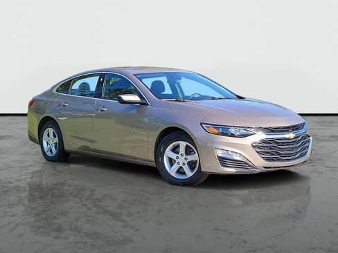 Used 2024 Chevrolet Malibu LT FWD image 1