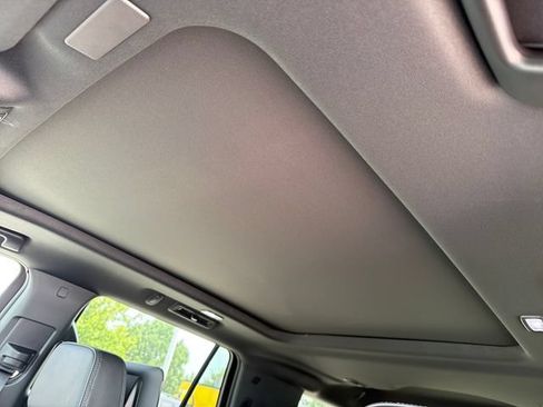 New 2026 GMC Yukon Denali w/ Denali Reserve Package AWD/4WD image 15