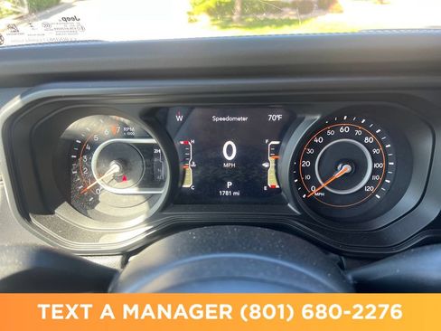 Used 2025 Jeep Gladiator Sport AWD/4WD image 18