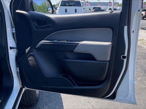 Used 2019 Chevrolet Colorado W/T w/ WT Convenience Package RWD image 27