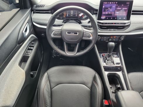 Used 2022 Jeep Compass Latitude w/ Sun and Sound Group AWD/4WD image 15