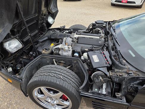Used 1993 Chevrolet Corvette Convertible RWD image 12