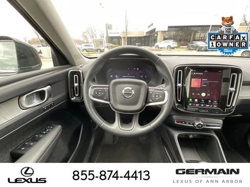 Used 2025 Volvo XC40 B5 Core AWD/4WD image 16