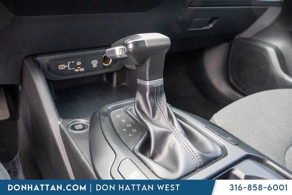 Used 2025 Kia K4 FWD image 9