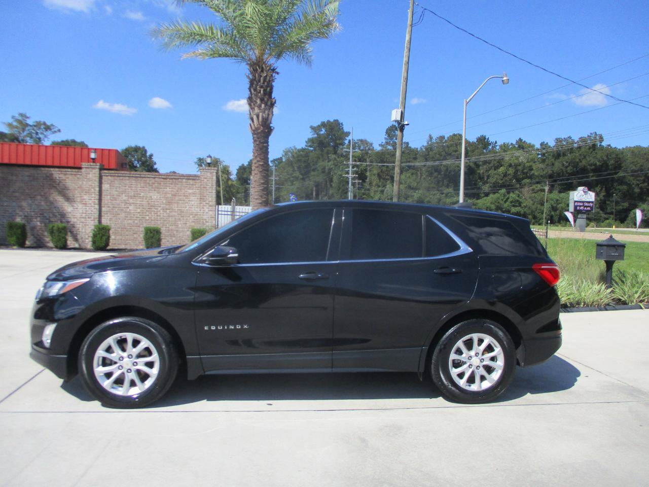 Used 2018 Chevrolet Equinox LT FWD image 28