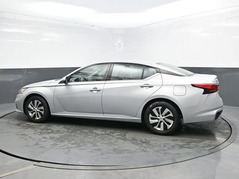 Used 2021 Nissan Altima 2.5 S image 4