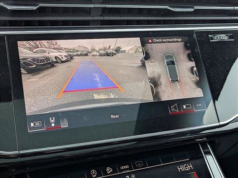 Used 2025 Audi Q7 2.0T Premium w/ Convenience Plus Package image 8