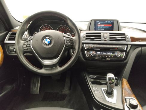 Used 2018 BMW 330i xDrive Sedan AWD/4WD image 22