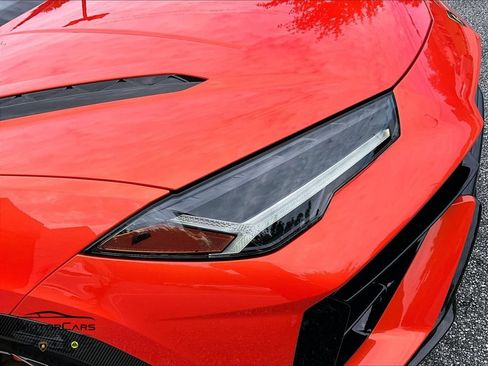 Used 2023 Lamborghini Urus Performante AWD/4WD image 23