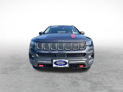 Used 2022 Jeep Compass Trailhawk w/ Trailhawk Convenience Group AWD/4WD image 2
