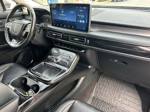 Used 2021 Lincoln Nautilus FWD w/ Equipment Group 101A image 14