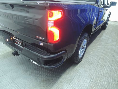 Used 2021 Chevrolet Silverado 1500 RST image 32