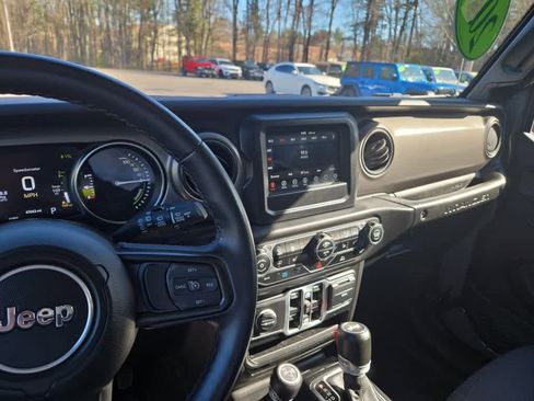 Used 2023 Jeep Wrangler Unlimited w/ Cold Weather Group AWD/4WD image 27