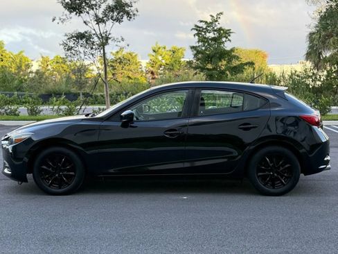 Used 2017 MAZDA MAZDA3 Sport FWD image 7