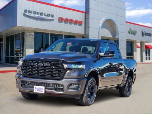 New 2026 RAM 1500 2WD Crew Cab image 2