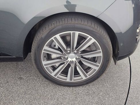 Used 2023 Land Rover Range Rover SE image 9