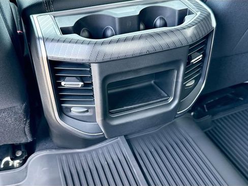 New 2026 RAM 2500 Big Horn AWD/4WD image 18