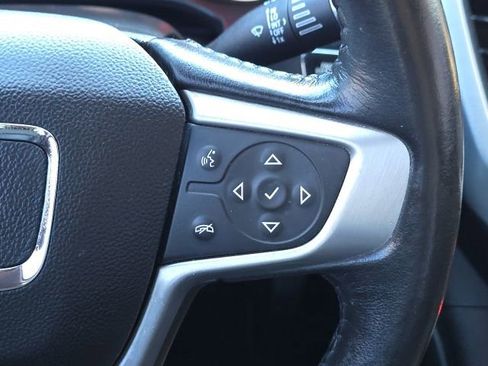 Used 2020 GMC Acadia SLT image 30