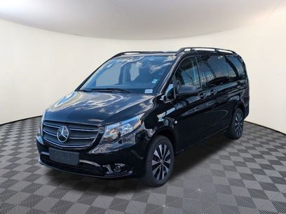 New 2023 Mercedes-Benz Metris Passenger
