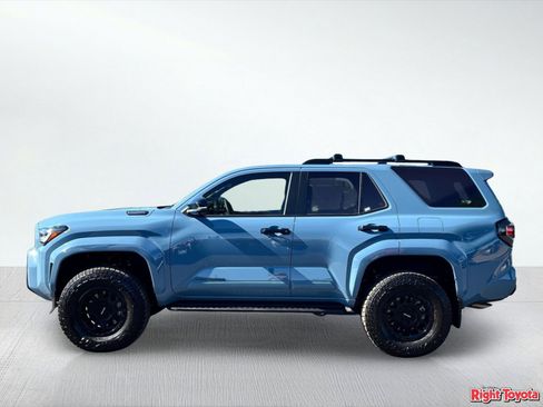 Used 2026 Toyota 4Runner Platinum AWD/4WD image 2