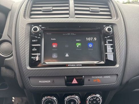 Used 2018 Mitsubishi Outlander Sport ES FWD image 30