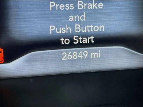 Used 2020 Jeep Cherokee Limited FWD image 13