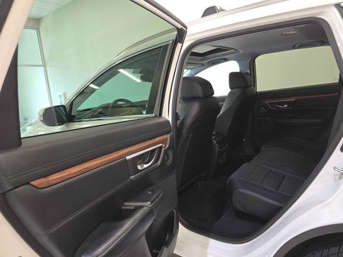 Used 2018 Honda CR-V Touring image 24