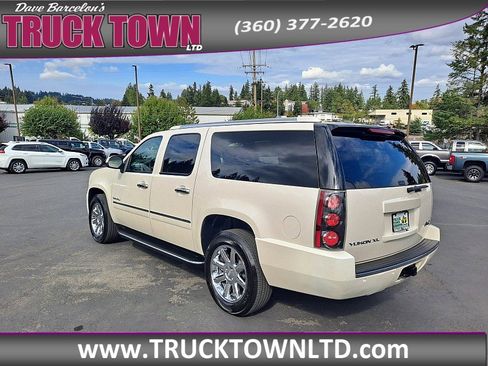 Used 2014 GMC Yukon XL Denali image 5