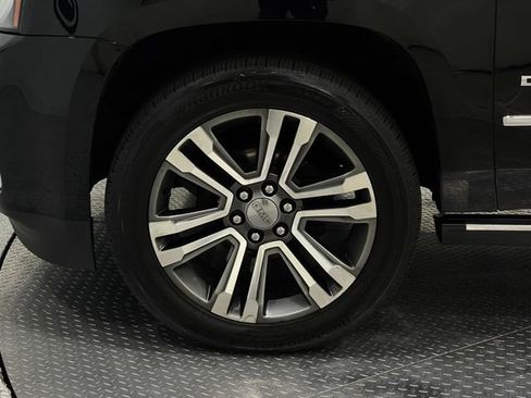 Used 2019 GMC Yukon XL Denali w/ Denali Ultimate Package image 38