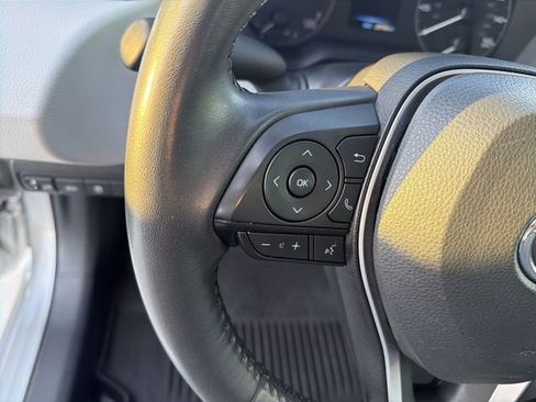 Certified 2024 Toyota Corolla SE w/ SE Package image 17