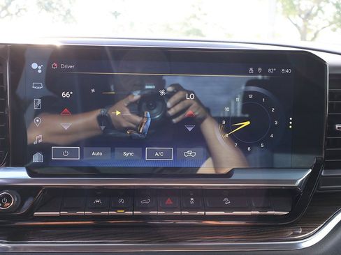 Used 2024 Chevrolet Silverado 1500 RST w/ Z71 Off-Road Package image 49