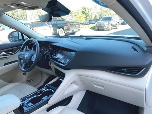 Used 2023 Buick Envision Avenir AWD/4WD image 30