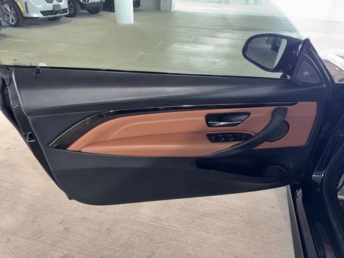 Used 2019 BMW M4 Convertible w/ Competition Package image 14