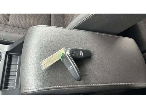 Used 2018 Ford Flex SEL image 23