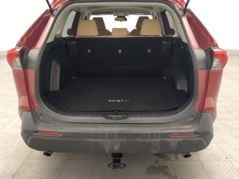 Used 2019 Toyota RAV4 LE image 29