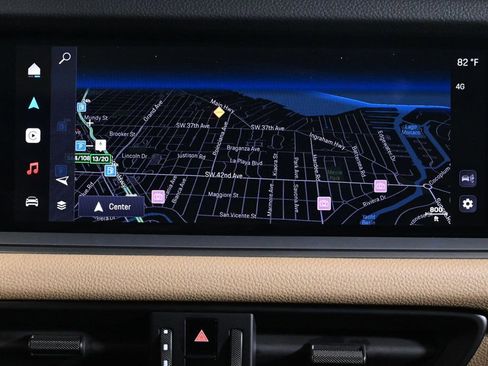 Used 2026 Porsche Cayenne E-Hybrid Coupe image 15