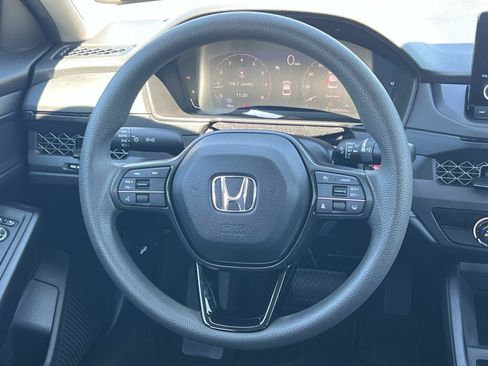 Certified 2023 Honda Accord LX image 8