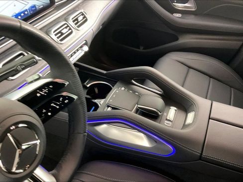 Used 2026 Mercedes-Benz GLS 450 4MATIC image 12