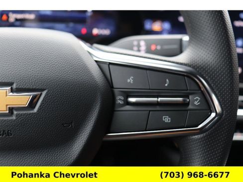 New 2026 Chevrolet Equinox EV LT image 13