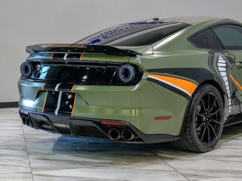Used 2017 Ford Mustang Shelby GT350 w/ Electronics Package RWD image 12