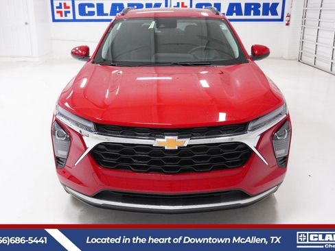 New 2026 Chevrolet Trax LT w/ Driver Confidence Package image 2