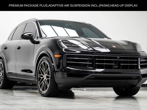 Used 2024 Porsche Cayenne AWD/4WD image 4