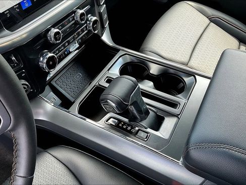 New 2025 Ford F150 Lariat w/ Equipment Group 502A High image 8