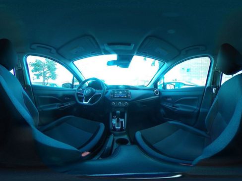 Used 2025 Nissan Versa SV image 42