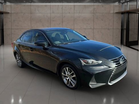 Used 2019 Lexus IS 300 w/ Accessory Package 2 image 7